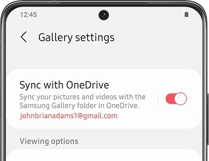 Опция OneDrive включена 