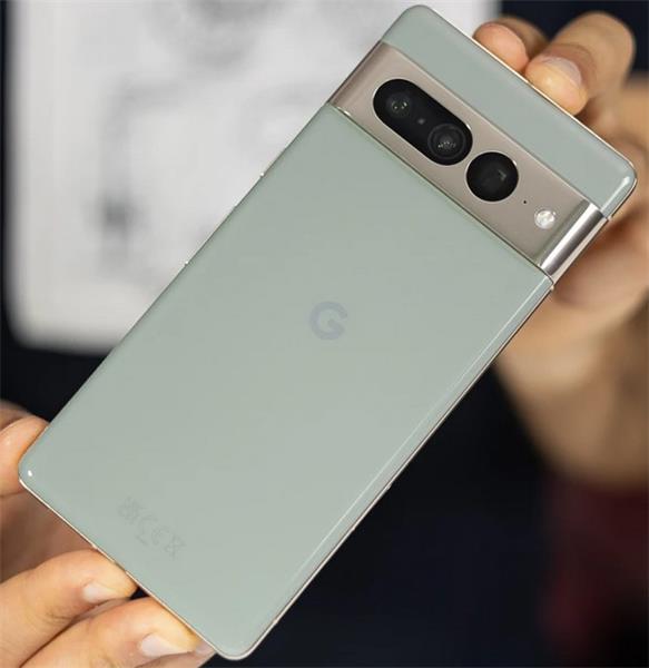 design posteriore del pixel 7 pro