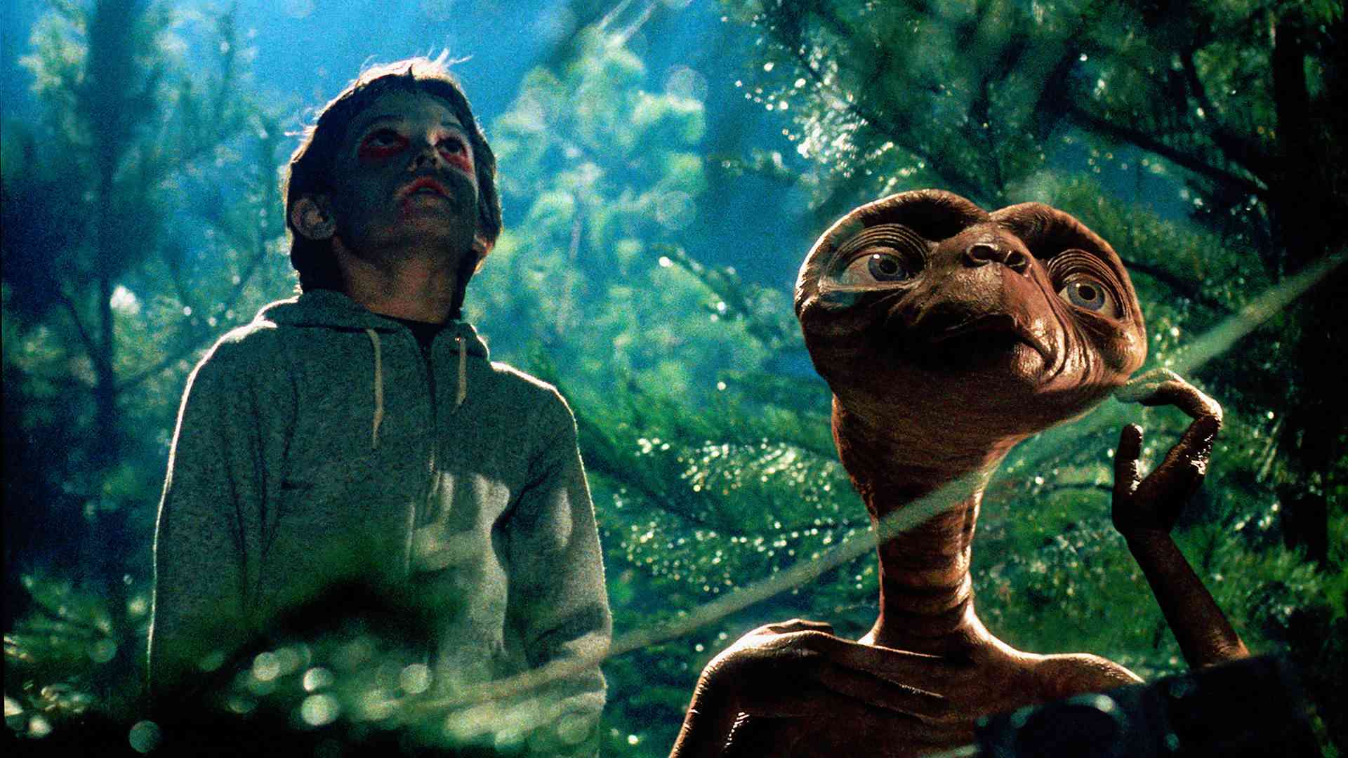 et فيلم الهالوين العائلي