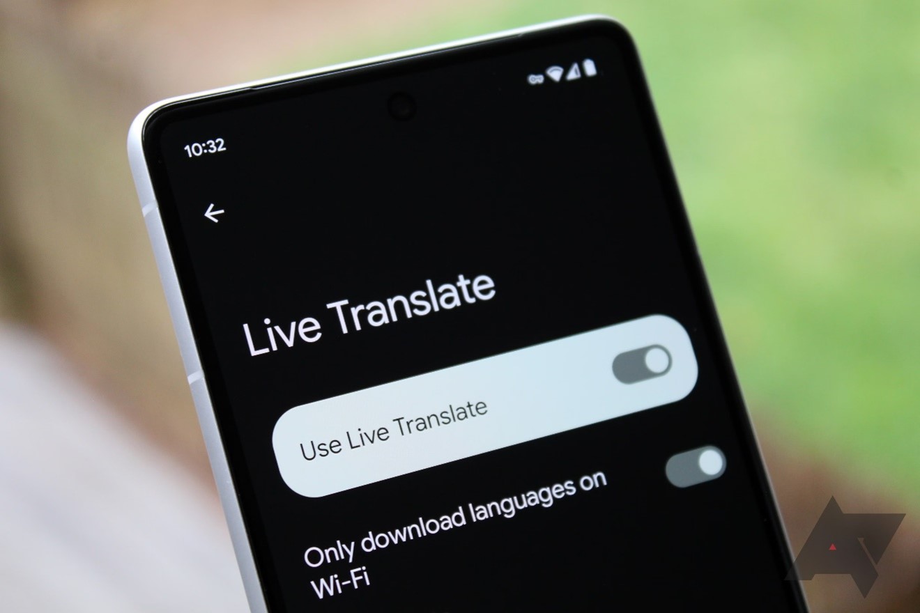 Google Pixel Ai consente agli utenti di tradurre testi e audio tramite la traduzione dal vivo