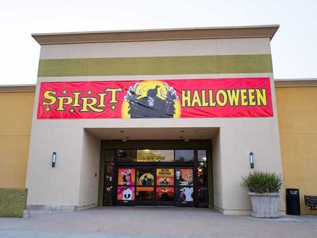 Где и как скачать мемы Spirit Halloween в 2024 году?