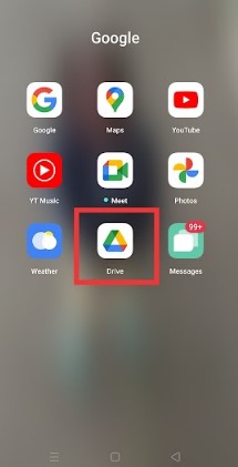 abre la aplicación de google drive en tu teléfono android y accede a tu cuenta