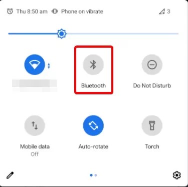 Attiva il Bluetooth sul tuo telefono tramite la schermata delle impostazioni rapide.