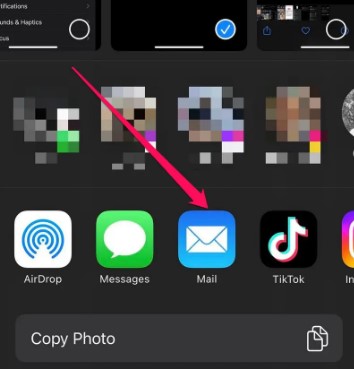 choose mail to send photos from iphone to iphone
