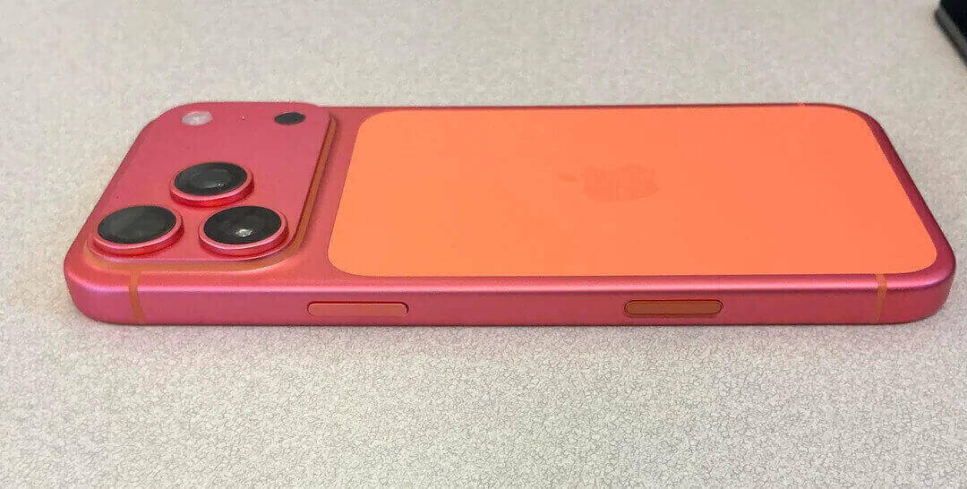 orange iphone 17 promax turned pink